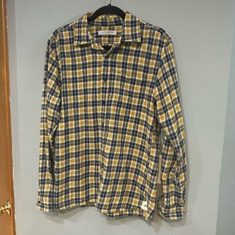Outerknown yellow and blue plaid organic cotton flannel unisex men’s size S‎